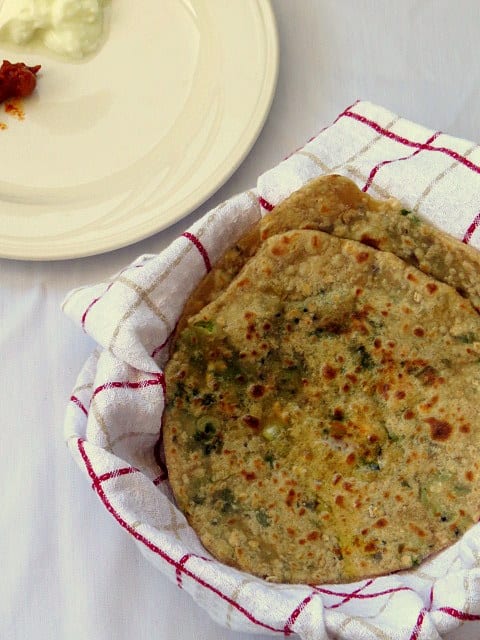 Oats & Spring Onion Paratha